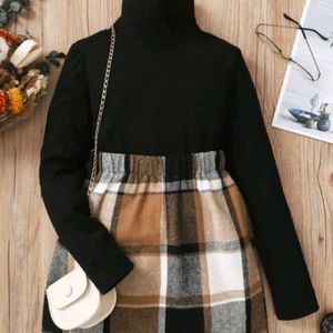 11-12yr Girls High Neck Tee & Plaid Skirt without  bag
